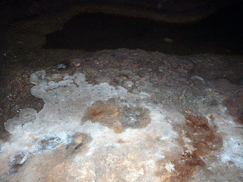 reflection pool inside the cave.jpg 165.3K